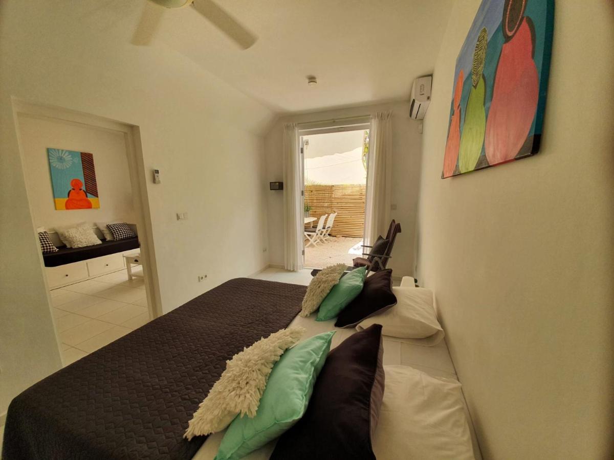 A2 Apartment Budget At Jan Thiel Curacao Экстерьер фото