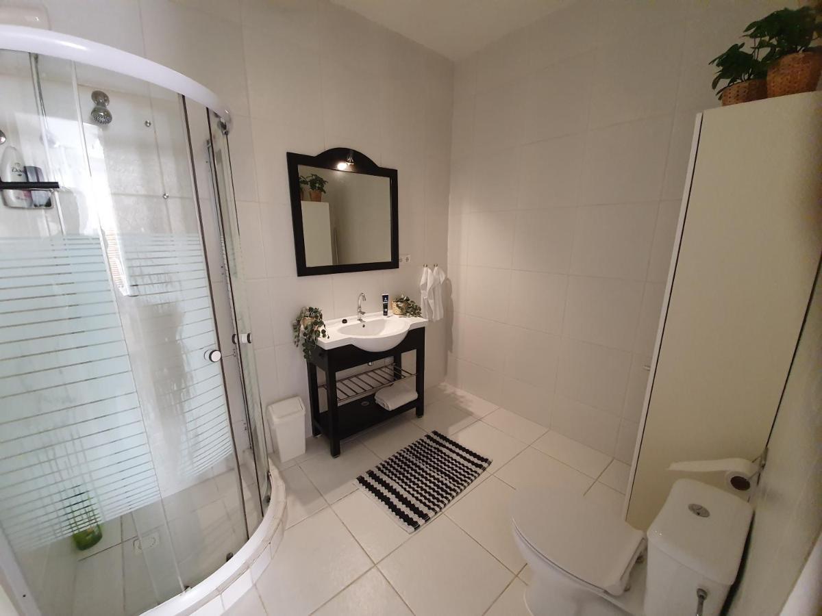 A2 Apartment Budget At Jan Thiel Curacao Экстерьер фото